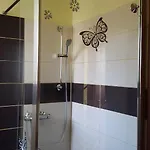 Ella - -cz - U Stadionu Miru 1735 *