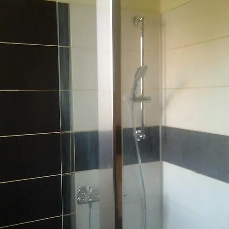 Ella - -cz - U Stadionu Miru 1735 Apartament *
