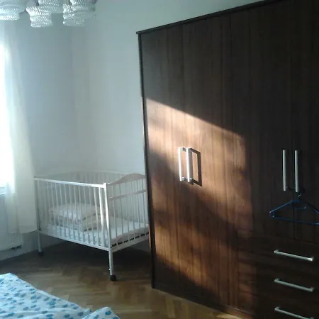 公寓 Ella - -cz - U Stadionu Miru 1735 塔博尔